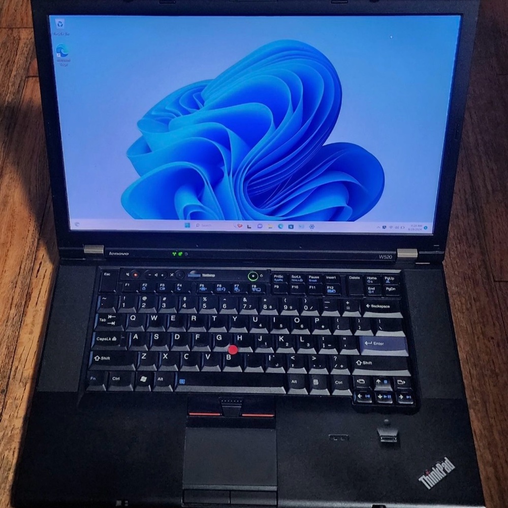 Lenovo Thinkpad 15 Inch Laptop Intel Core i7-2920xm 16GBRAM 500GBSSD Windows 11